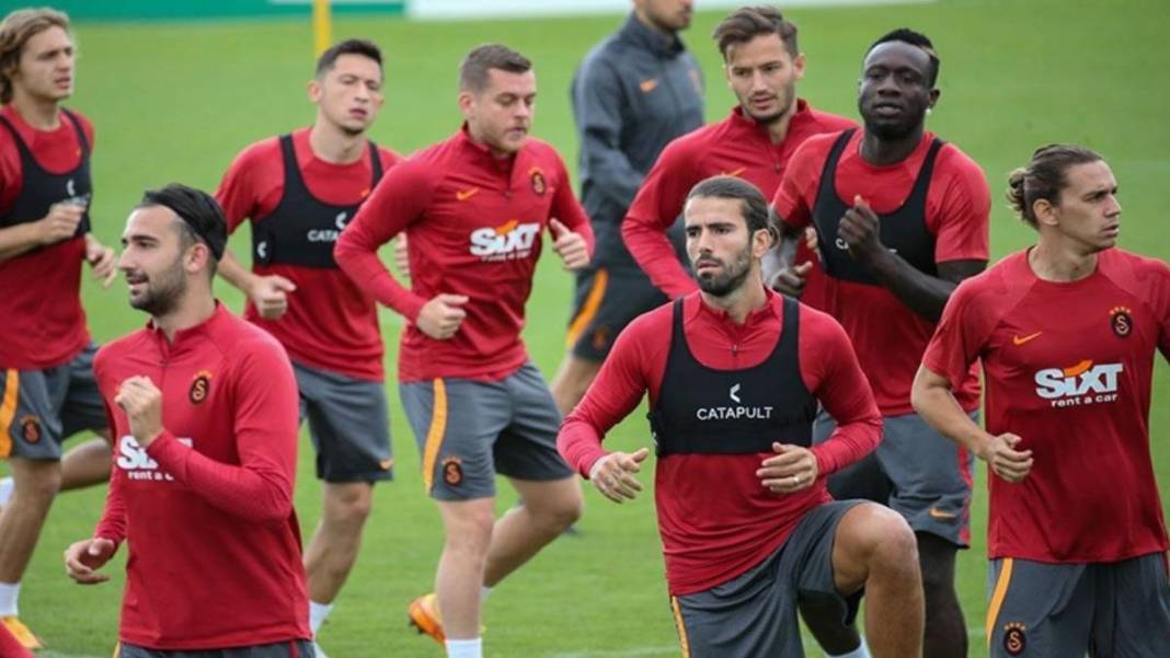 Galatasaray'dan gelmiş geçmiş en pahalı transfer gerçekleşiyor! 55 milyon euroluk dünya starı geliyor. Hayırlı uğurlu olsun 1